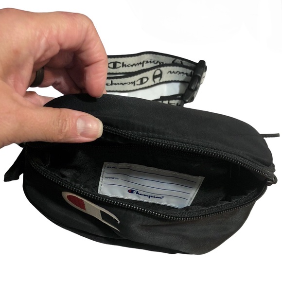 CHAMPION Logo Waist Pack with Adjustable Strap - Picture 4 of 7